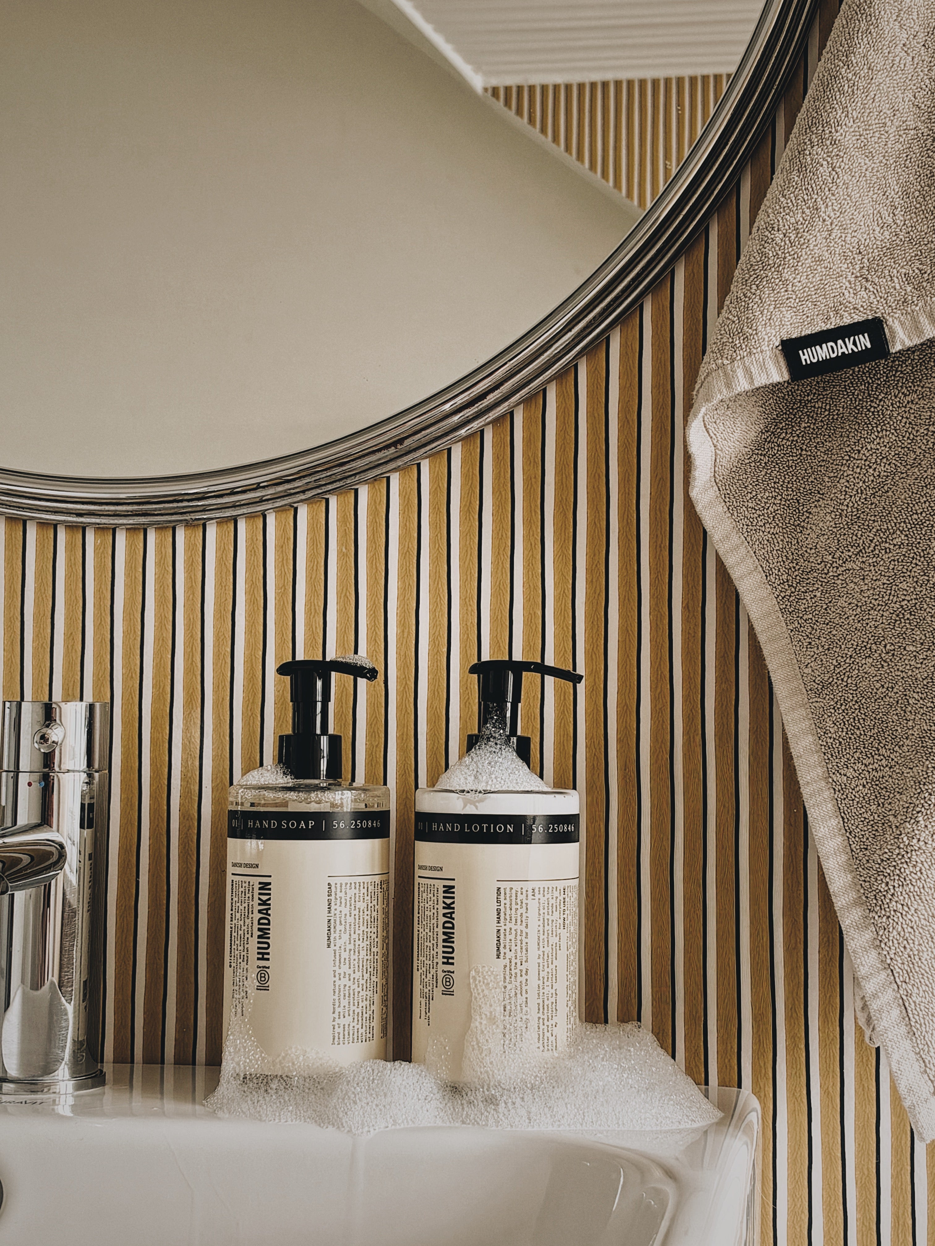 HUMDAKIN Essentiels 01 Signatur Håndsæbe | Havtorn & Kamille Hand Care